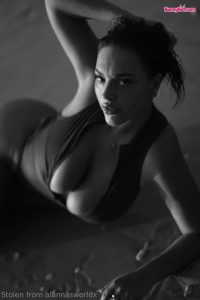 Alannasworldx bunnyhot (99)