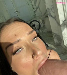 Lexiefucks bunnyhot (2)