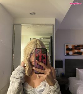 Lexiefucks bunnyhot (30)