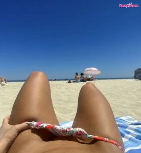 Mikalah Burgess bunnyhot (137)