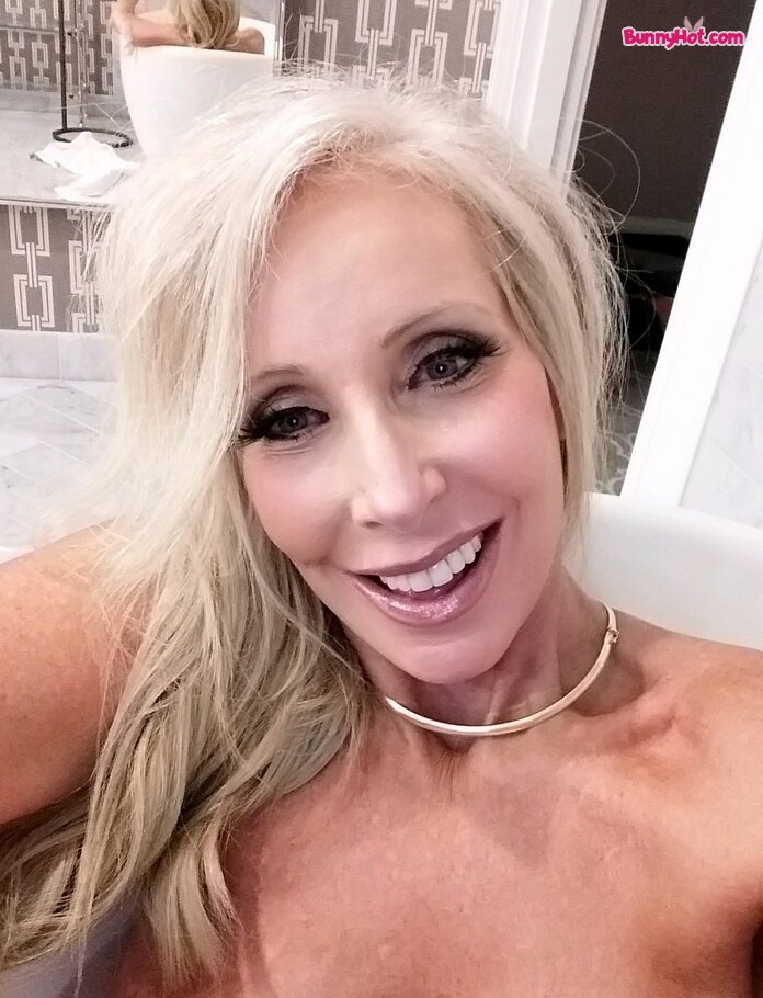 Morgan Taylor Premium Image Pack – OnlyFans Exclusive 40