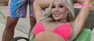 Morgan Taylor bunnyhot (447)