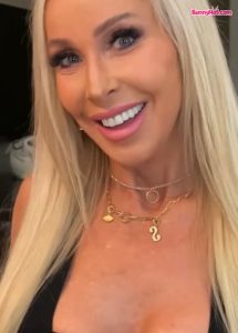 Morgan Taylor bunnyhot (632)