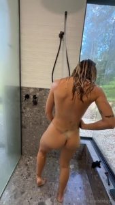 Video Rebecca McLeod Gets Fucked In The Shower
