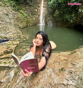 Alejandra Quiroz bunnyhot (103)