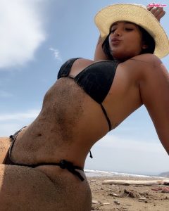 Alejandra Quiroz bunnyhot (126)