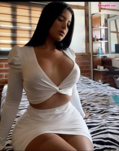 Alejandra Quiroz bunnyhot (248)