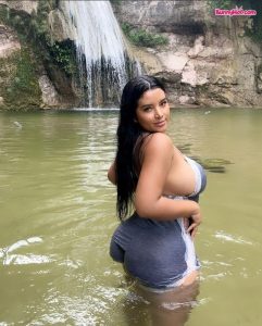 Alejandra Quiroz bunnyhot (497)
