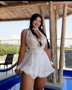 Alejandra Quiroz bunnyhot (503)