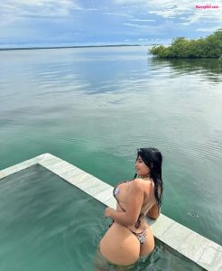 Alejandra Quiroz bunnyhot (542)