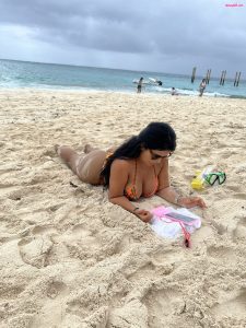 Alejandra Quiroz bunnyhot (552)