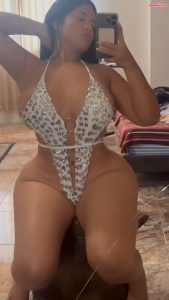 Alejandra Quiroz bunnyhot (565)