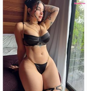 Marian Gomez bunnyhot (218)