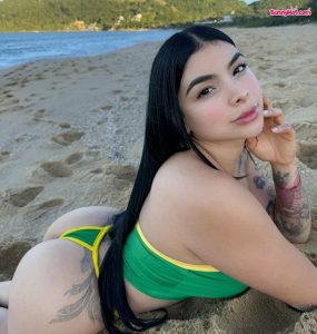 Marian Gomez bunnyhot (31)