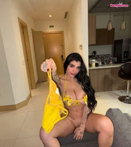 Karely Ruiz bunnyhot (108)