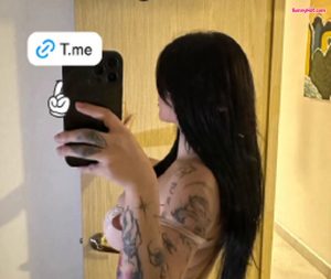 Karely Ruiz bunnyhot (350)