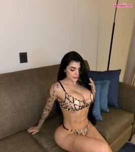 Karely Ruiz bunnyhot (84)