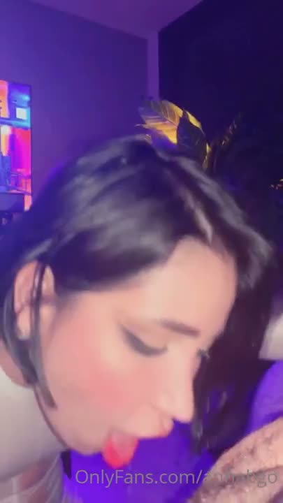 Horny Anal Slut Annabgo Gets Her Brown Hole Stuffed