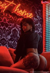 Andreina Fonseca bunnyhot (500)