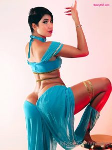 Anna Beggion bunnyhot (517)