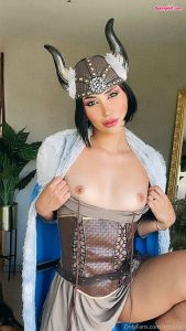 Anna Beggion bunnyhot (668)