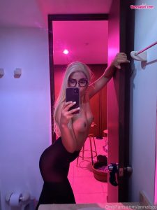 Anna Beggion bunnyhot (948)