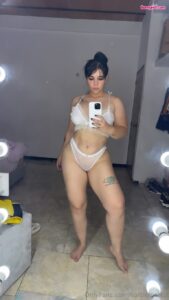 Narbet Perez bunnyhot (105)