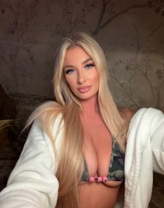 Soph Isabella